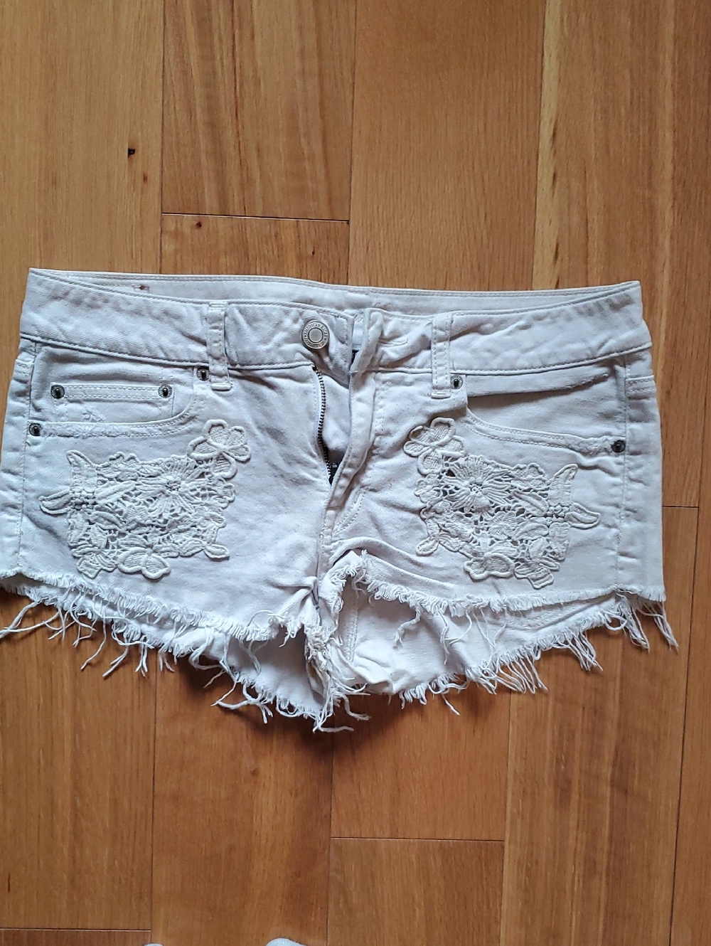American Eagle Outfitters Cream Embroidered Frayed Denim Shorts